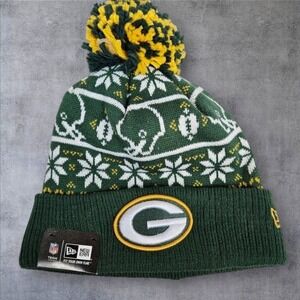 NWT New Era NFL Green Bay Packers Beanie Hat with Pom Pom Unisex Adult